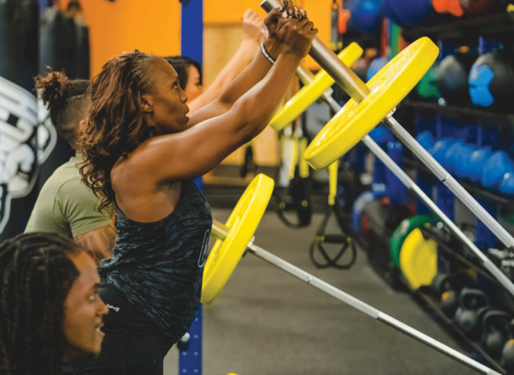 people in accelerate hiit class at crunch fitness