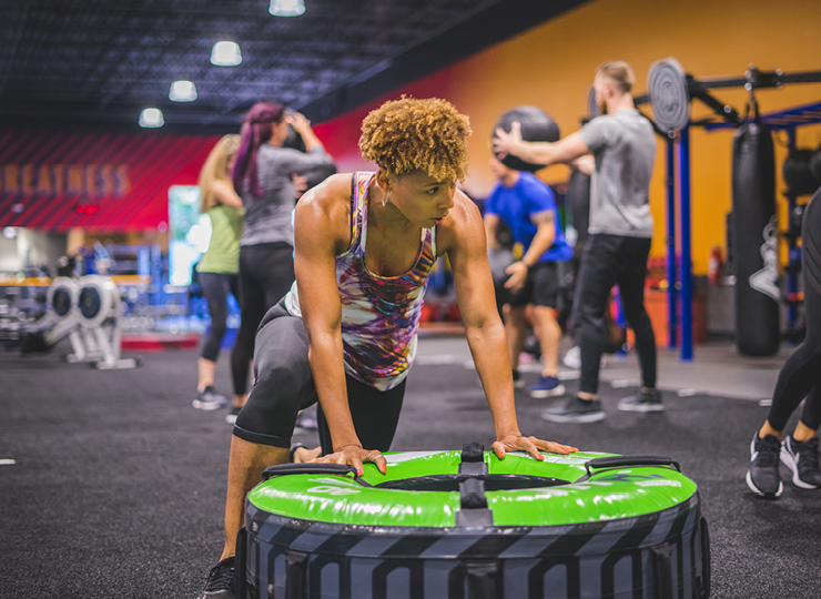 people in tabata hiit class at crunch fitness