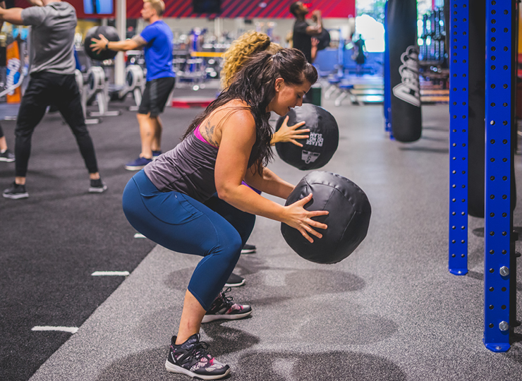 people in tabata hiit class at crunch fitness